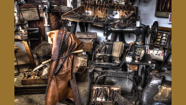 L&rsquo;Africain avec Dieu – Caractère sacré des métiers traditionnels